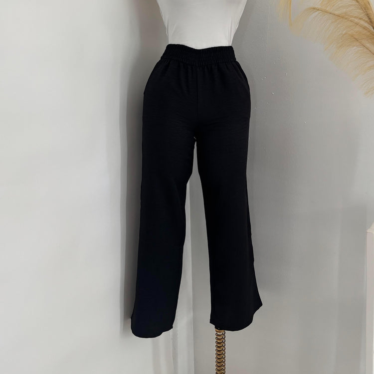 Versatile Pants With Pockets