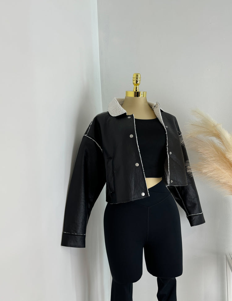Chic Faux Leather Jacket In Black