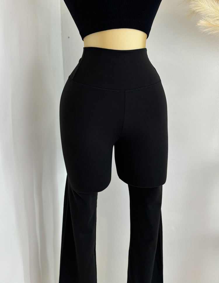 Must Have Flared Leggings In Color Black