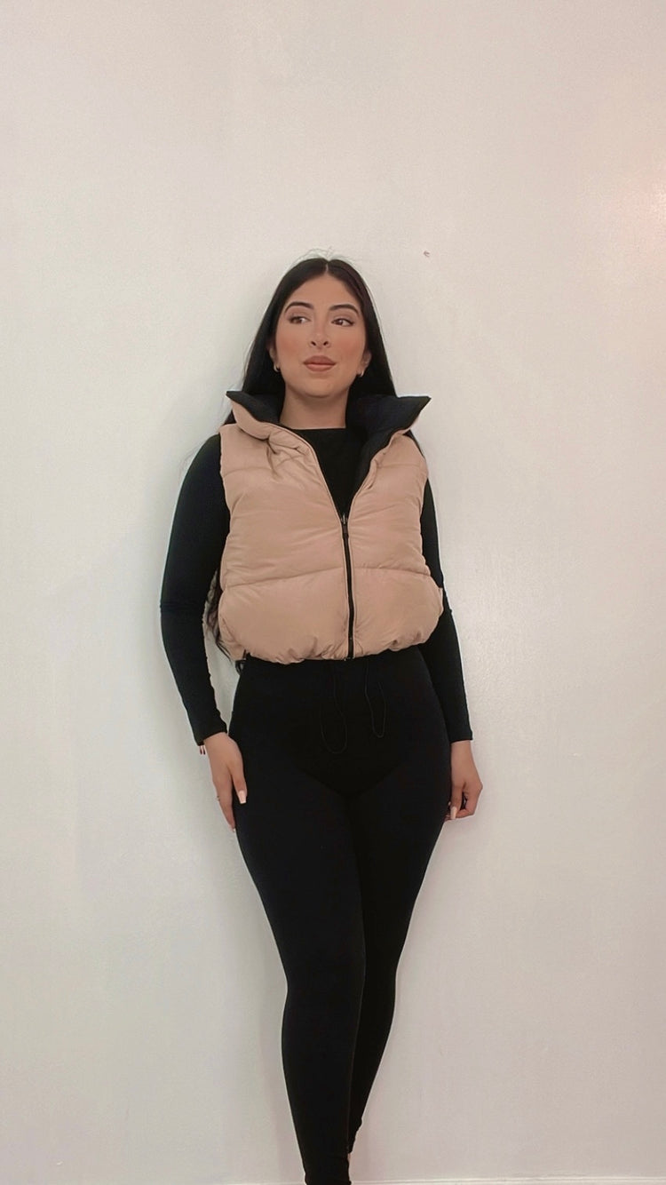 Reversible Puffer Vest Black/Beige