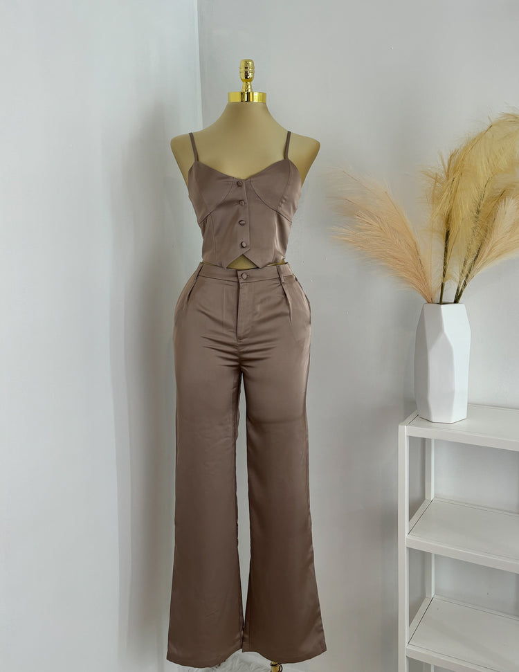 SIZE UP Zaida Satin Pants