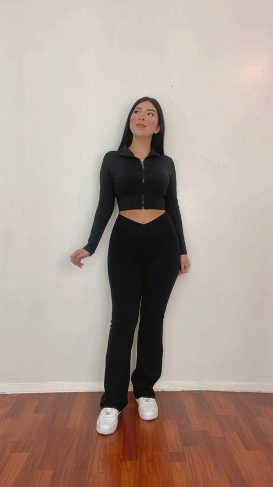 Cross Over Flared Leggings In Black
