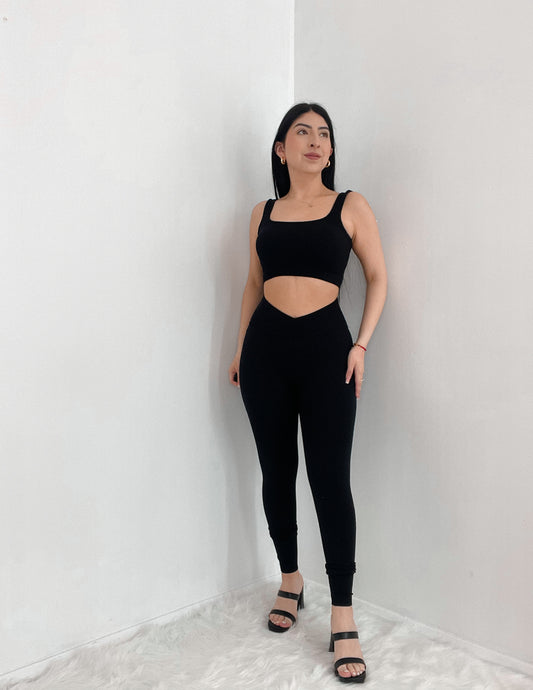 Crossover Scrunched Snatched Leggings
