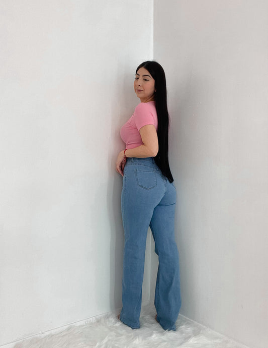 Pretty Straight Leg Jeans Med Wash