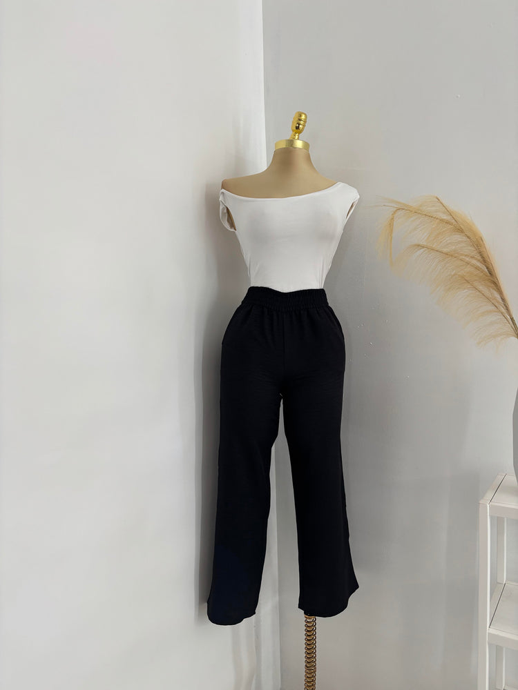 Versatile Pants With Pockets